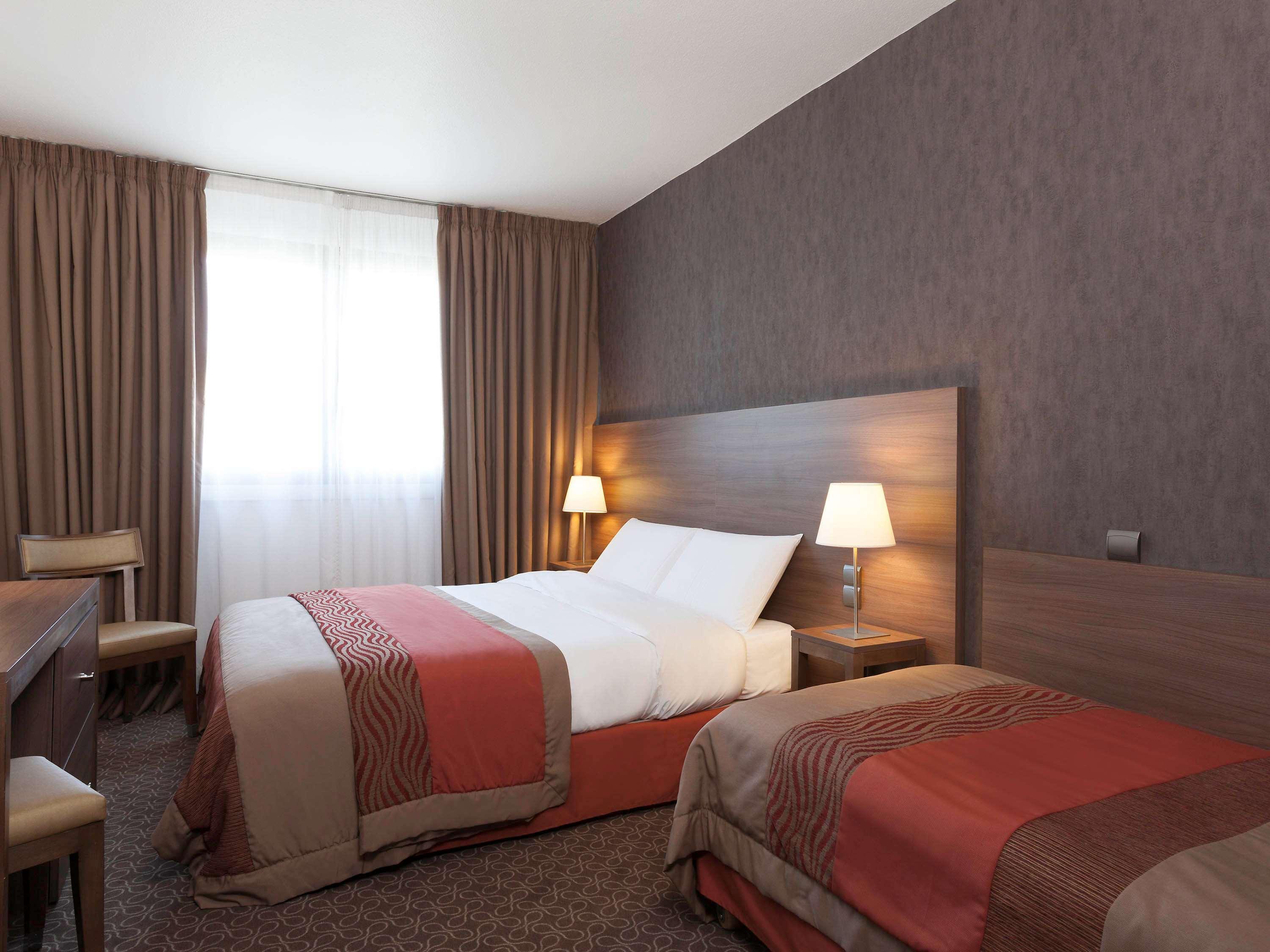 Mercure Versailles Paris Ouest Exteriör bild
