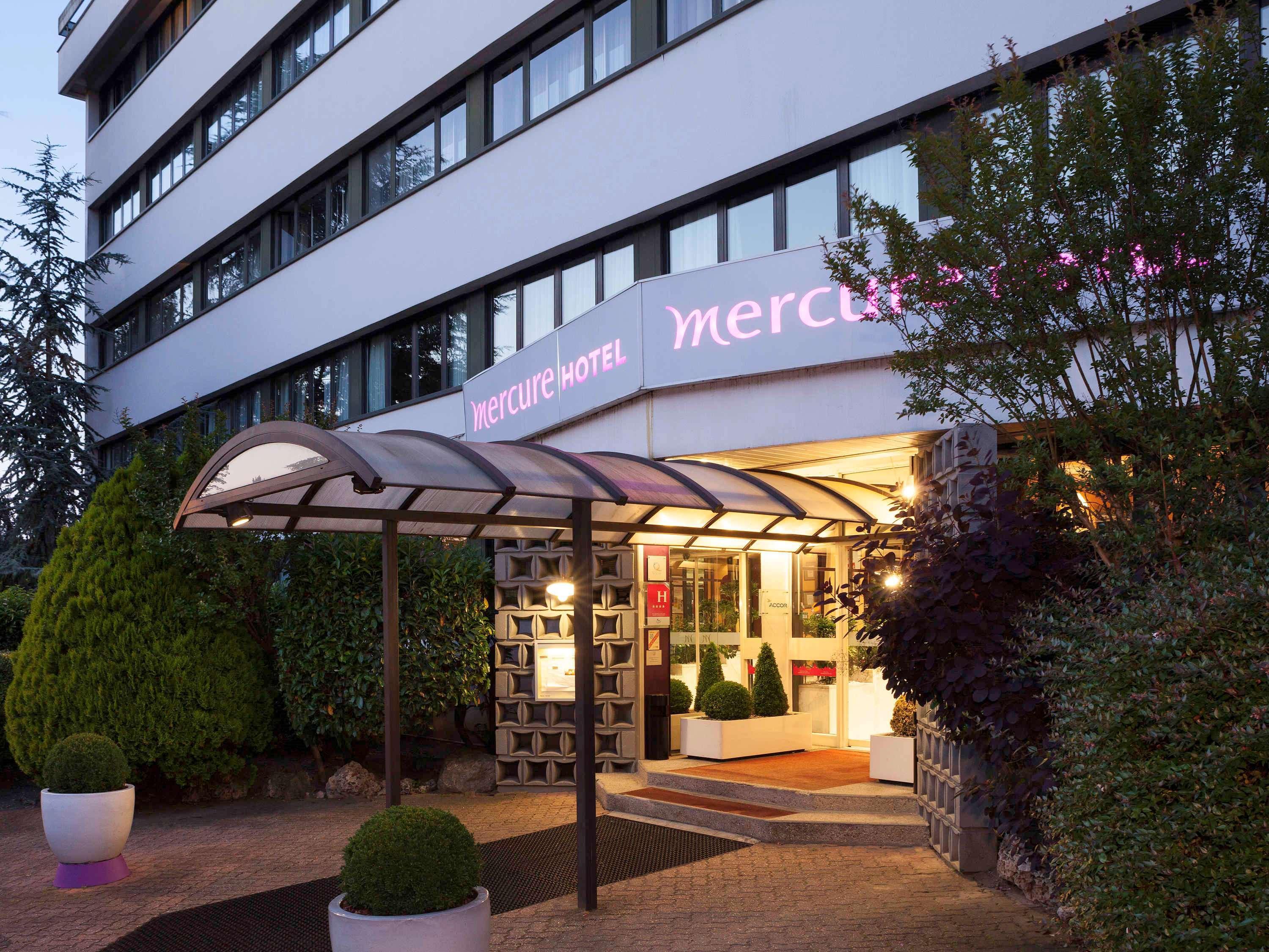 Mercure Versailles Paris Ouest Exteriör bild