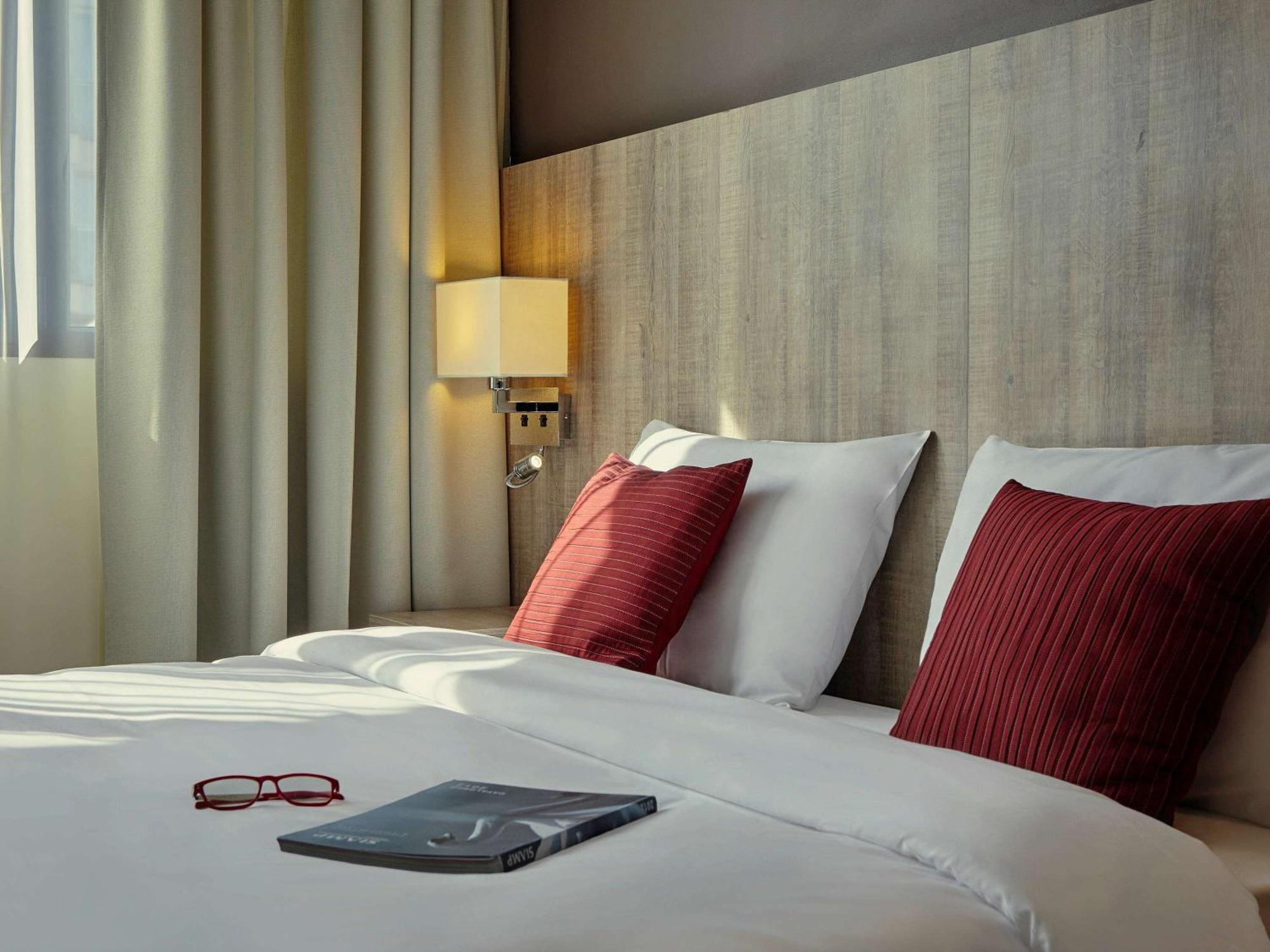 Mercure Versailles Paris Ouest Exteriör bild