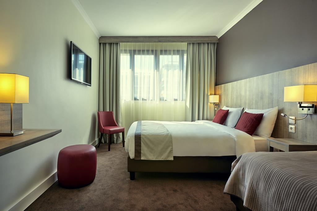 Mercure Versailles Paris Ouest Exteriör bild