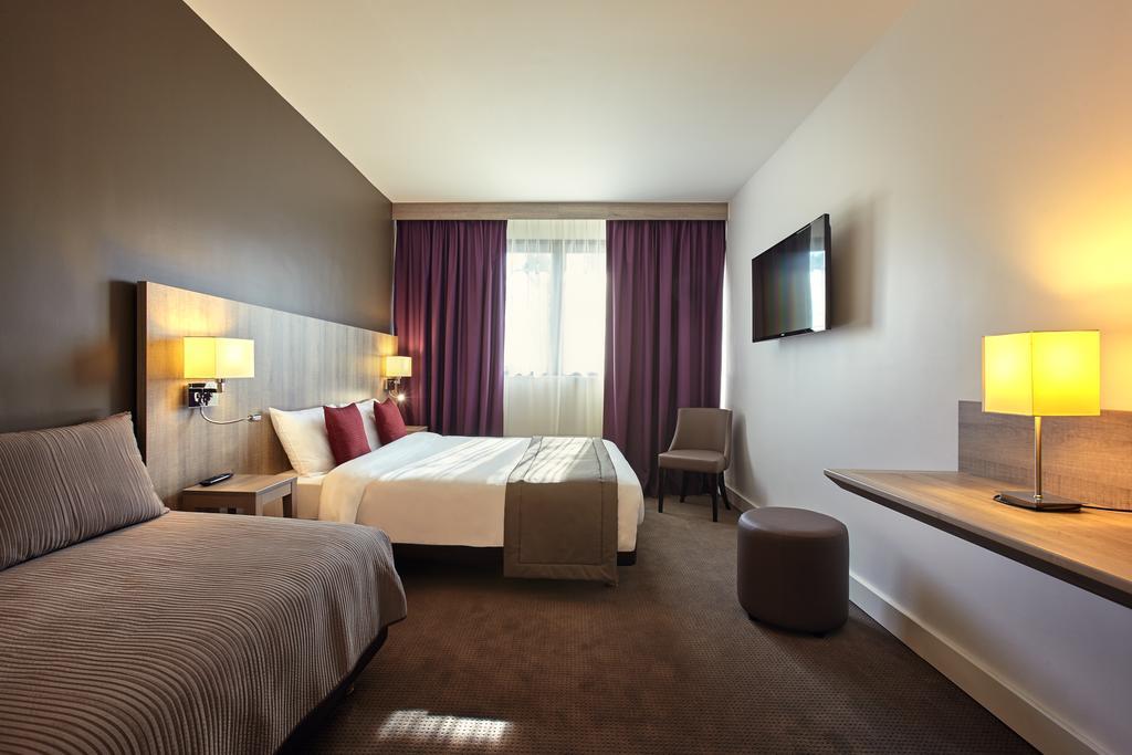 Mercure Versailles Paris Ouest Exteriör bild